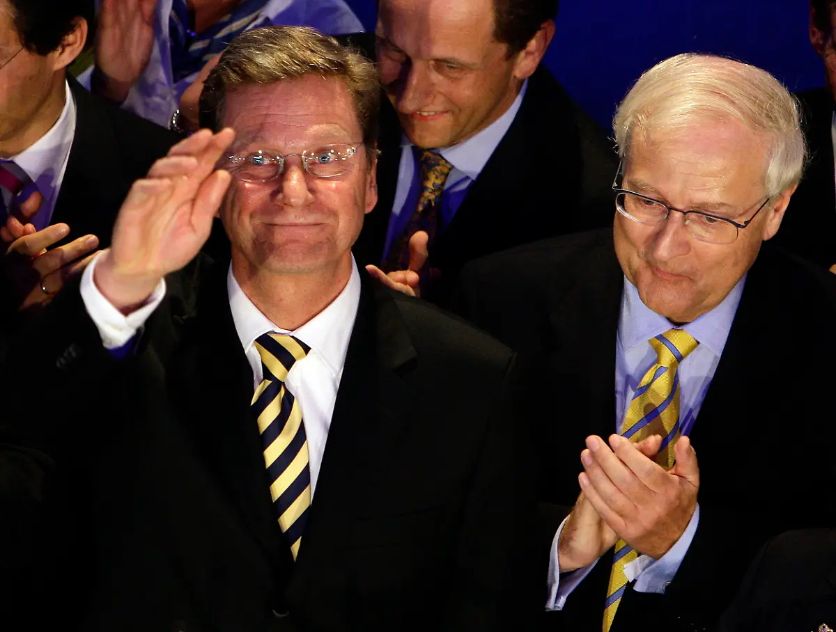 BER911-GERMANY-ELECTION-0927-03-JPG7929629849999273361