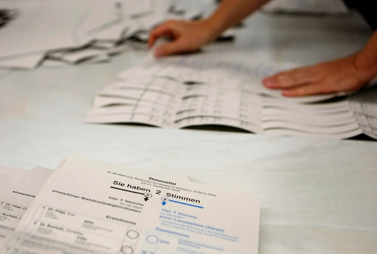 INA15-GERMANY-ELECTION-0927-03-JPG7504008189729889322