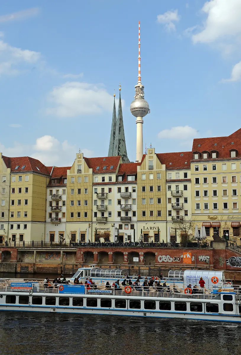 fernsehturm-nikolaiviertel