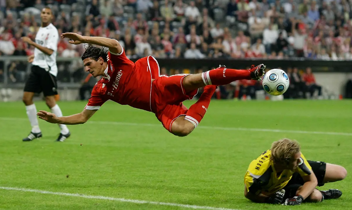 MDA09-SOCCER-GERMANY-0922-11-JPG3161138998547671417