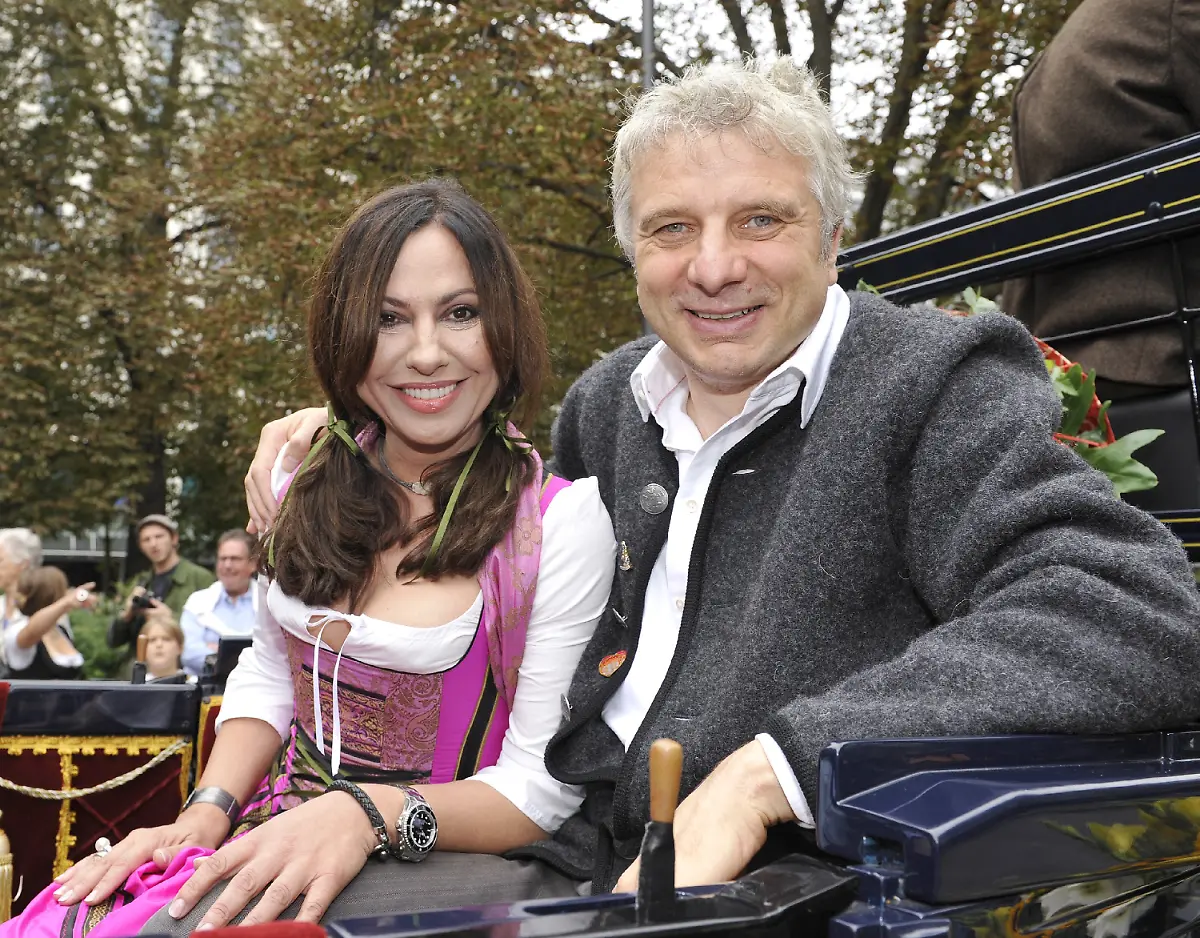 2mhp1437-jpg7794230235763273987