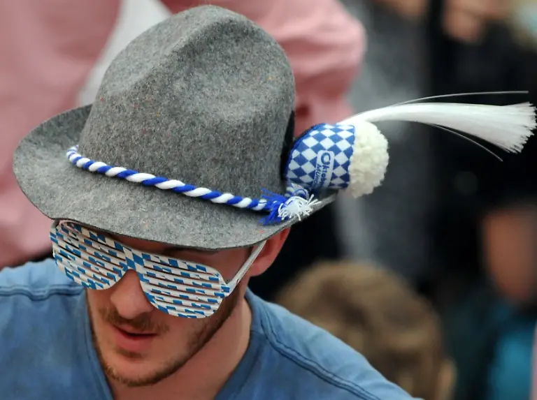 2mht3831-jpg7046863769935804080