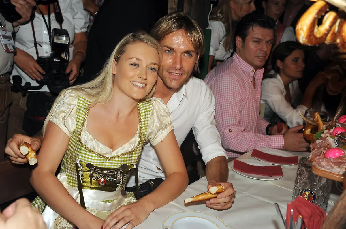 2mi94828-jpg6982970834255181076