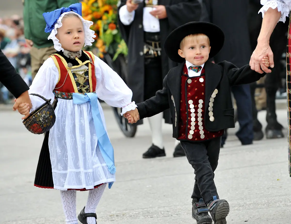 2mie3152-jpg6579964351482810962