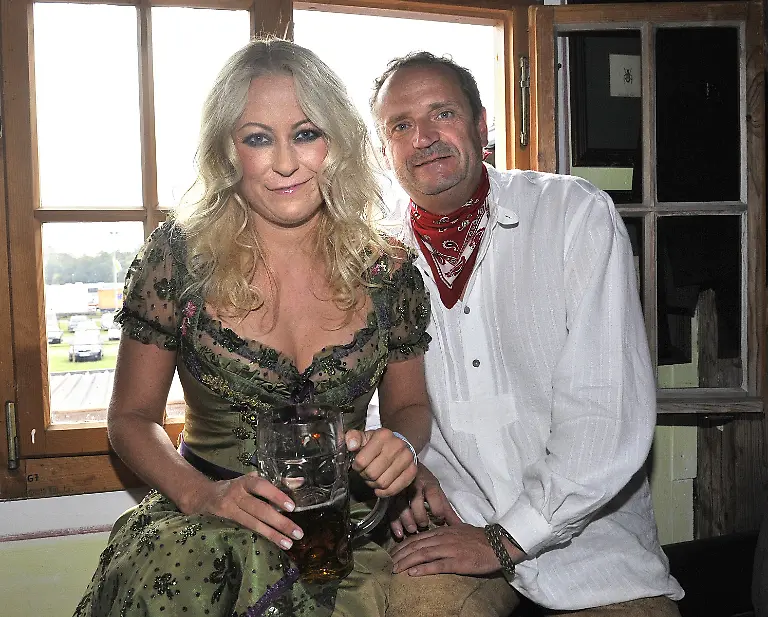 2mix1015-jpg7475057127406827633