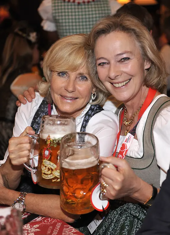 2miy2322-jpg2892404244265901034