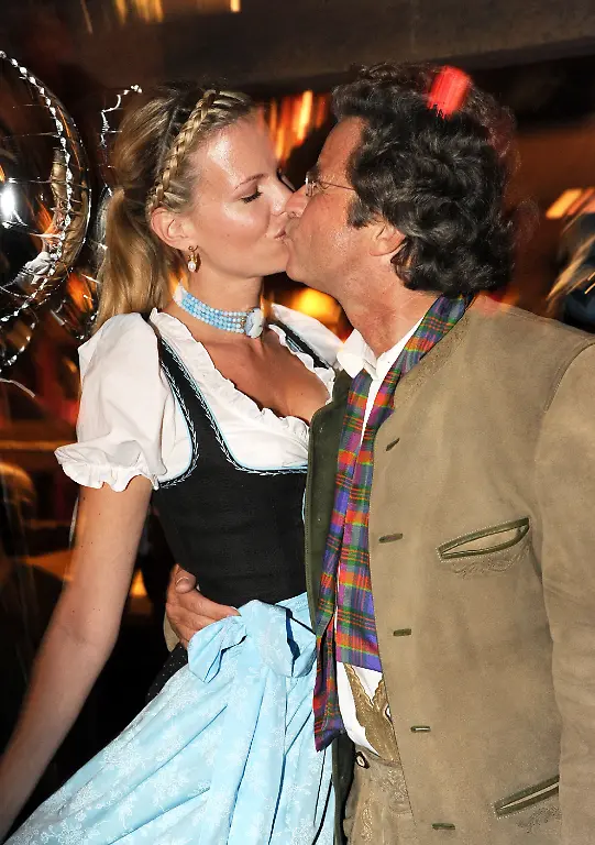 2mix4248-jpg1749806015116041293