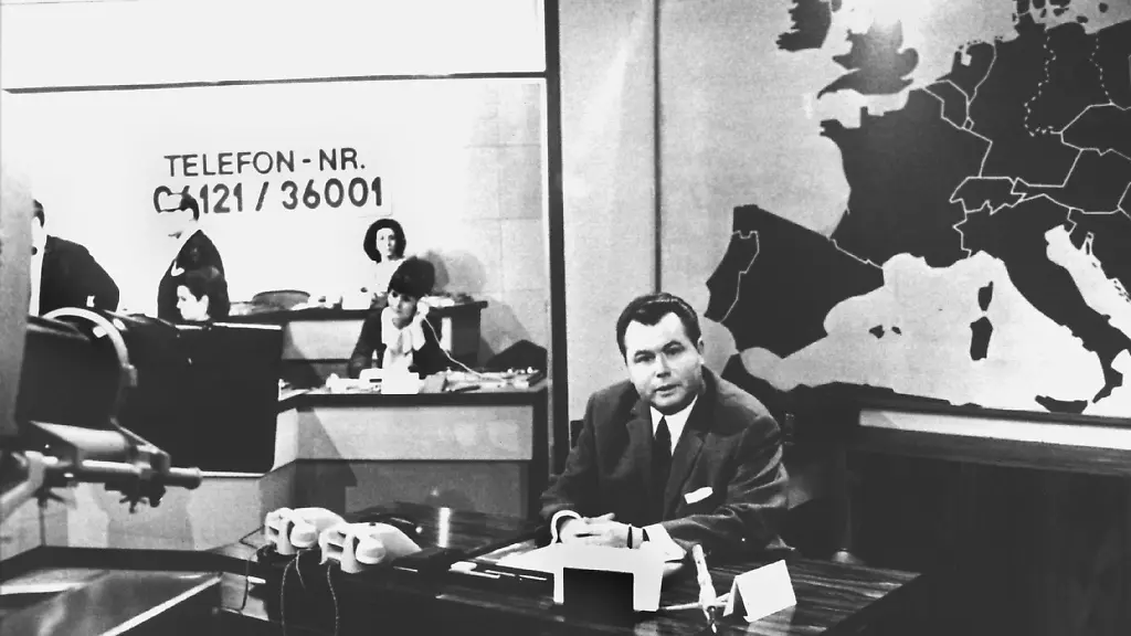 2mic3051-jpg7934091902493686695