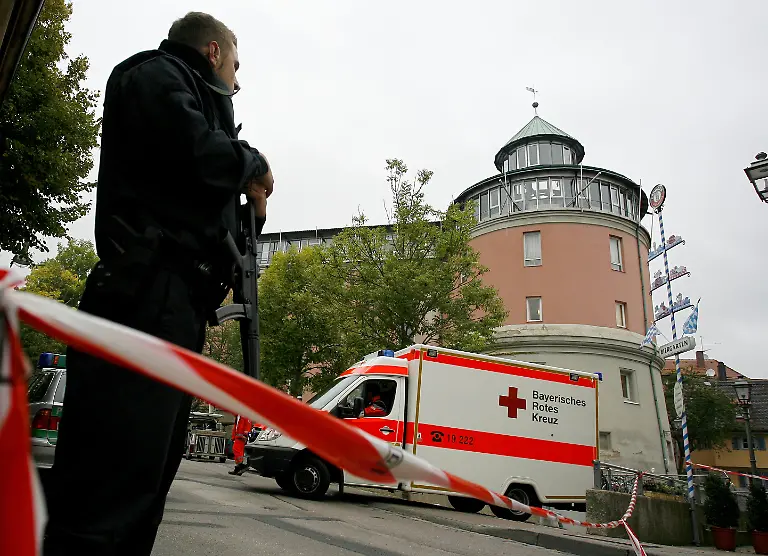 2mgc0337-jpg9117719088063353768