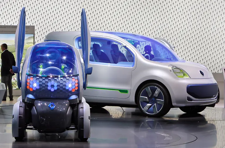 DEU-IAA-FAS136-jpg4675435974161379318