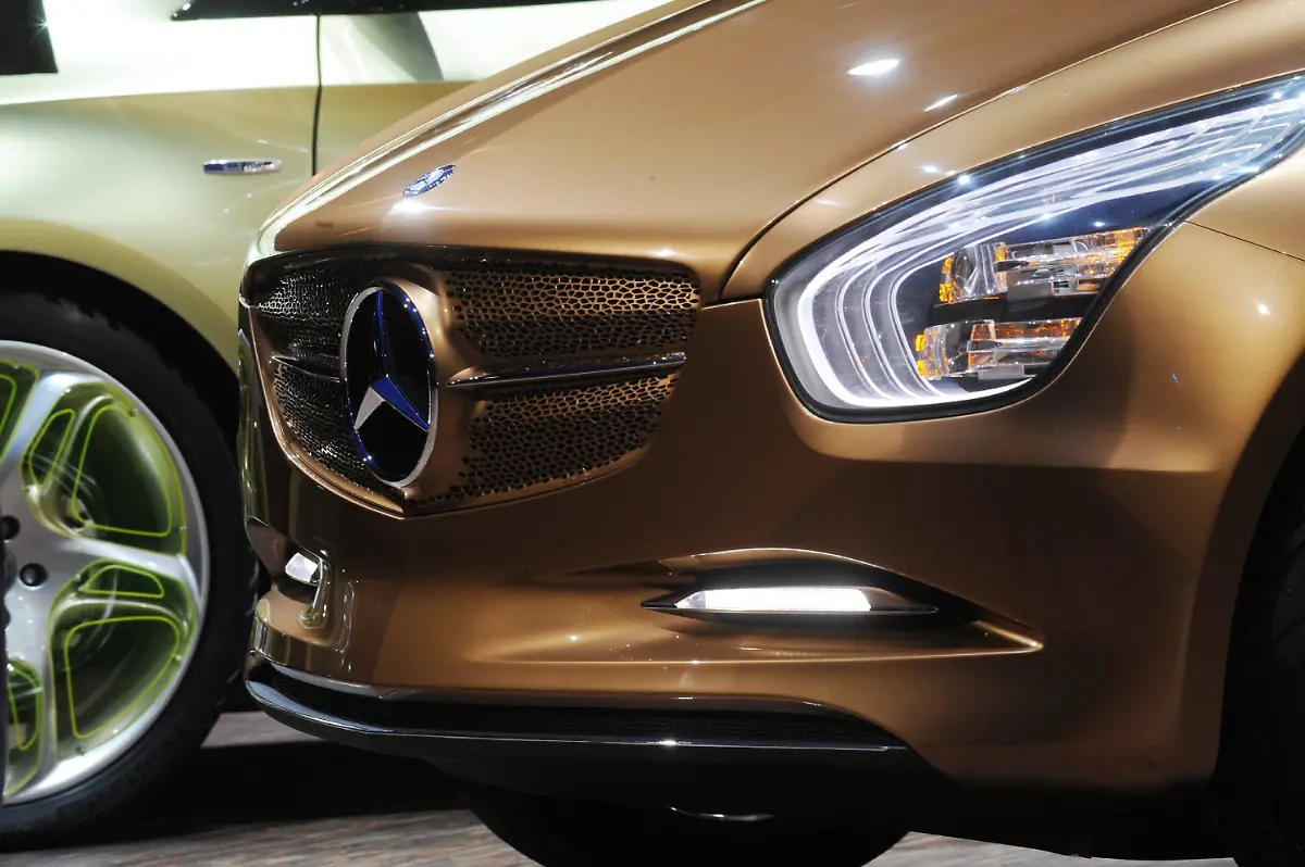 2mf10325-jpg6713180513556542854