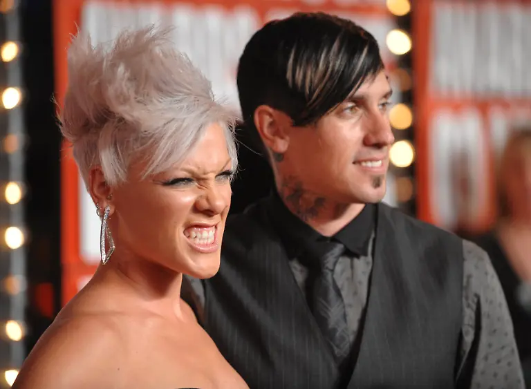 MTV-Video-Music-Awards-Arrivals-NYHA141-jpg2667025627532622165