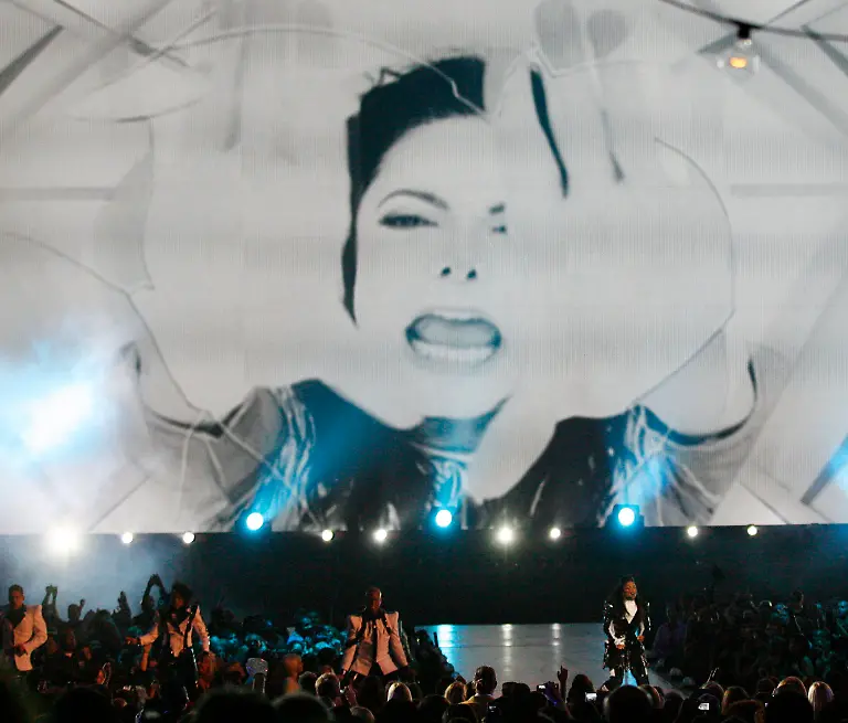 NYK78-MUSIC-MTV-0914-11-JPG6951181266382361434