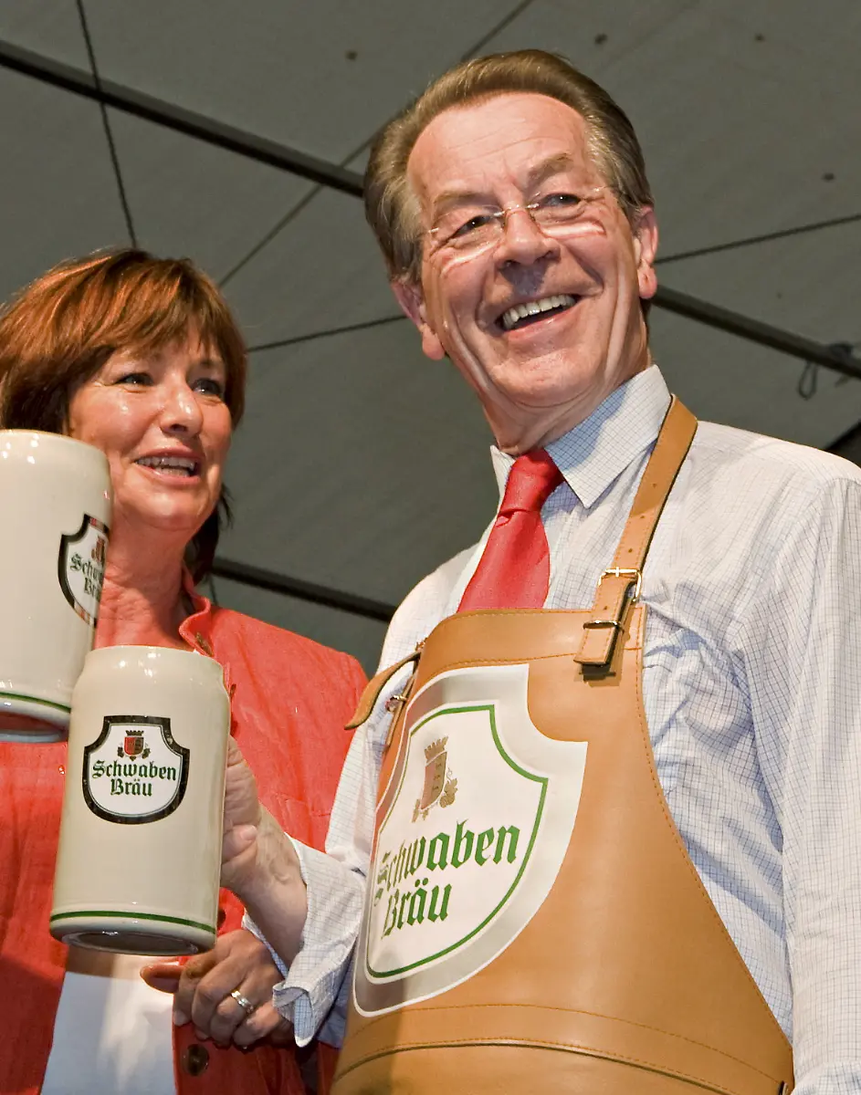 2mee0405-jpg3205417252637844291