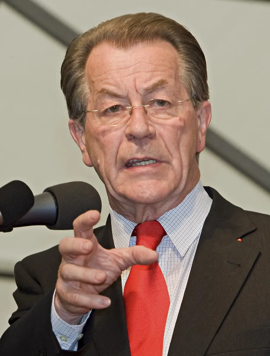 2mee1037-jpg2516203722103375457