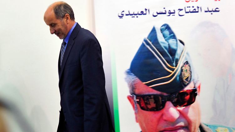 Mustafa Abdel Dschalil hat scheinbar eine Regierungsumbildung angeordnet.
