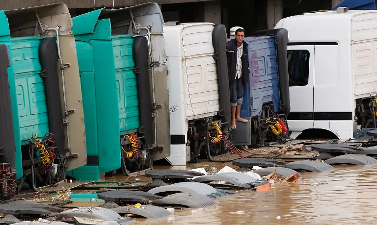 IST02-TURKEY-FLOODS-0909-11-JPG7586735397491084346