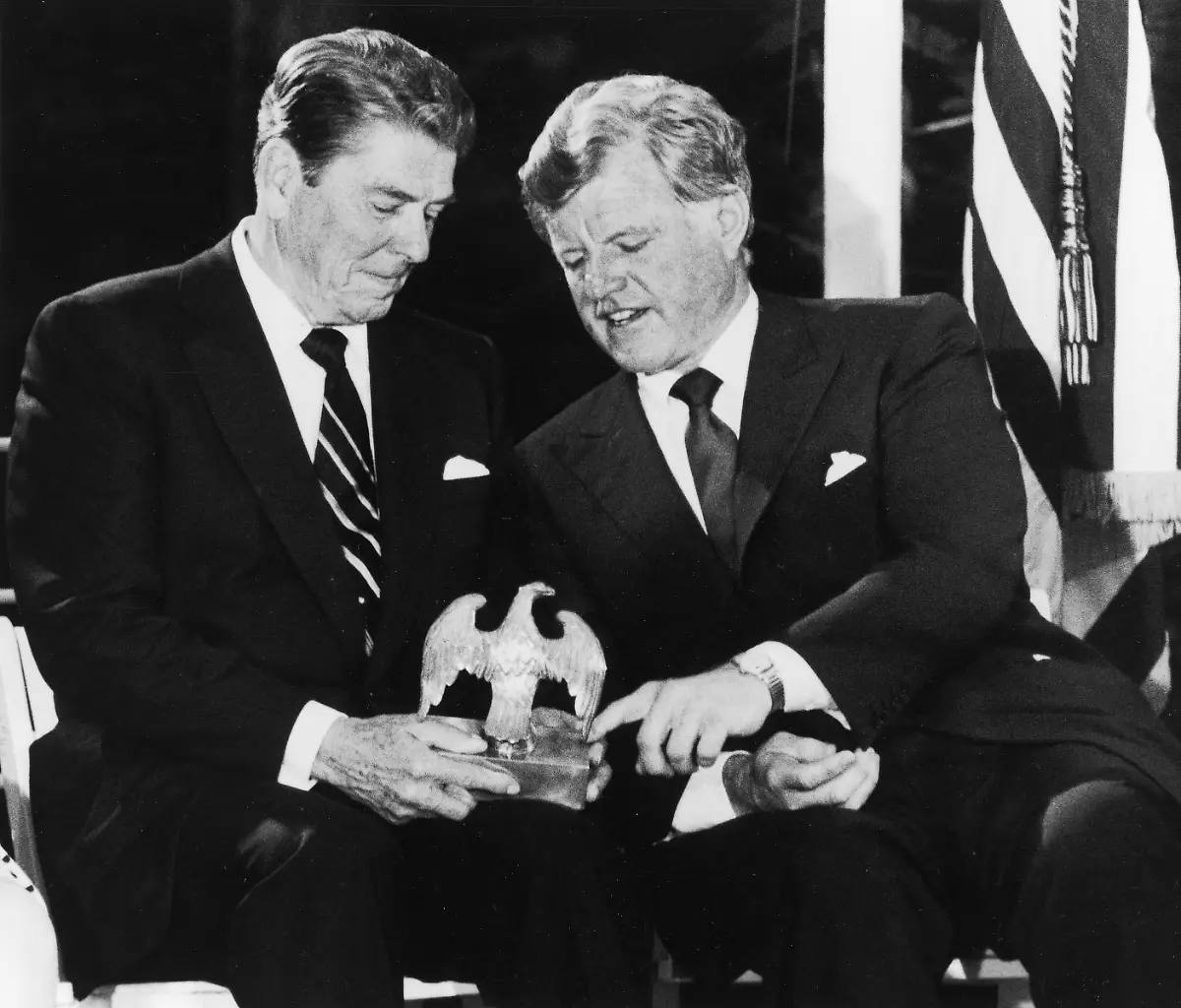 Obit-Ted-Kennedy-NYTK132-jpg2299345734527267831