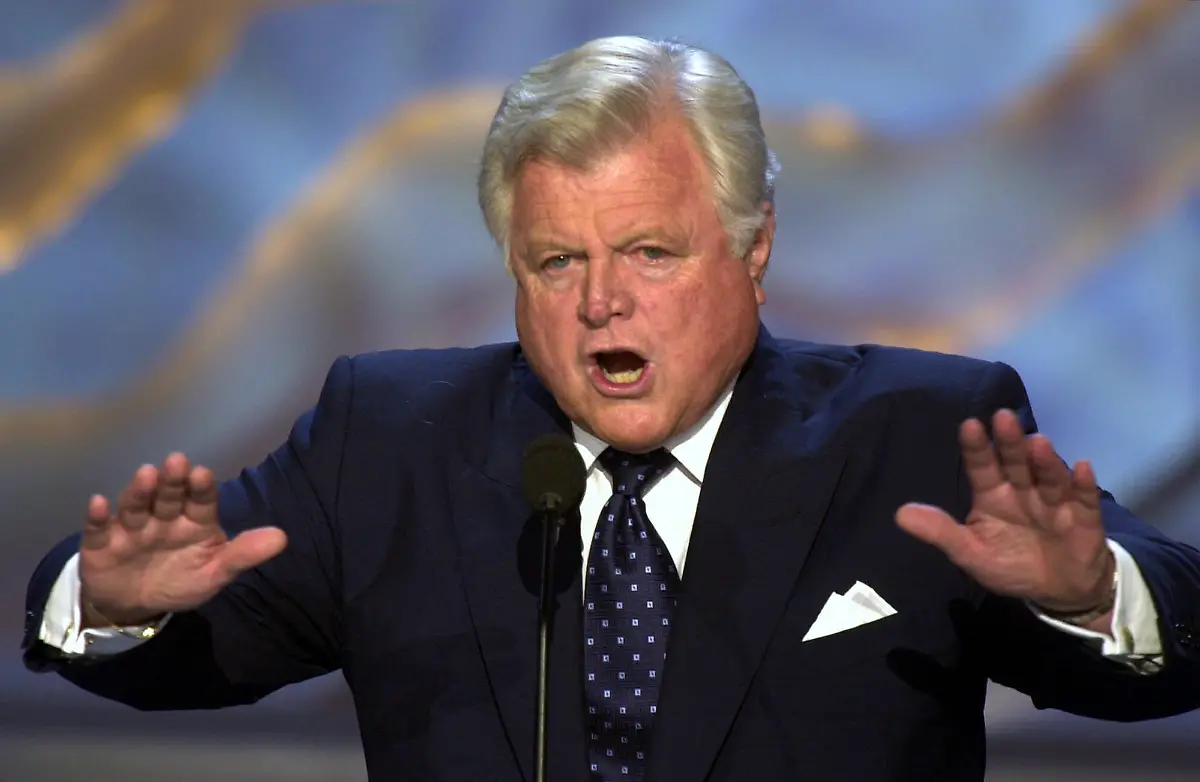 Obit-Ted-Kennedy-NYTK106-jpg7516570678305427973