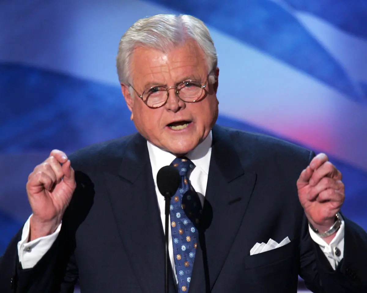 Obit-Ted-Kennedy-NYTK143-jpg2794311632390463266