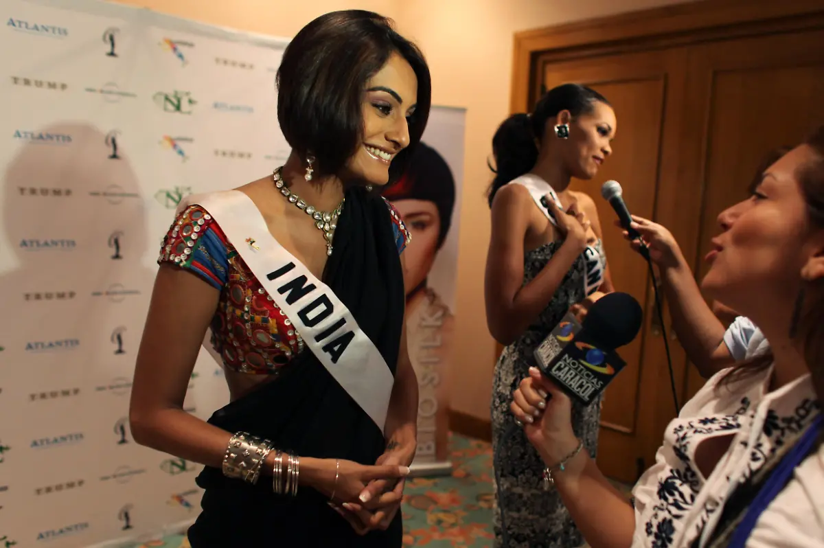 Bahamas-Miss-Universe-XBL105-jpg22048481663052893