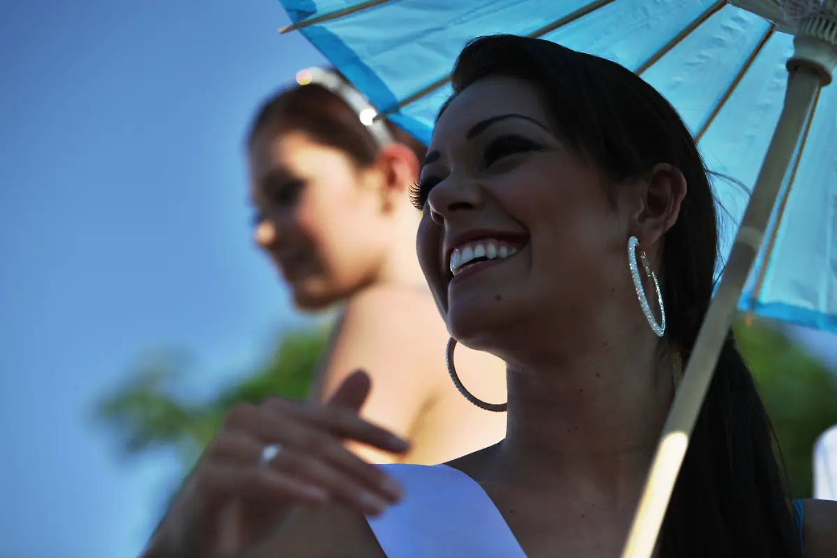 Bahamas-Miss-Universe-XBL103-jpg6670634354678263911