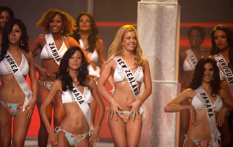 LOA10-MISSUNIVERSE-0824-11-JPG5904711670161590855