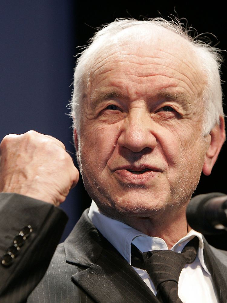 Mueller-Stahl will an den Nachwuchs weitergeben, was er gelernt hat.