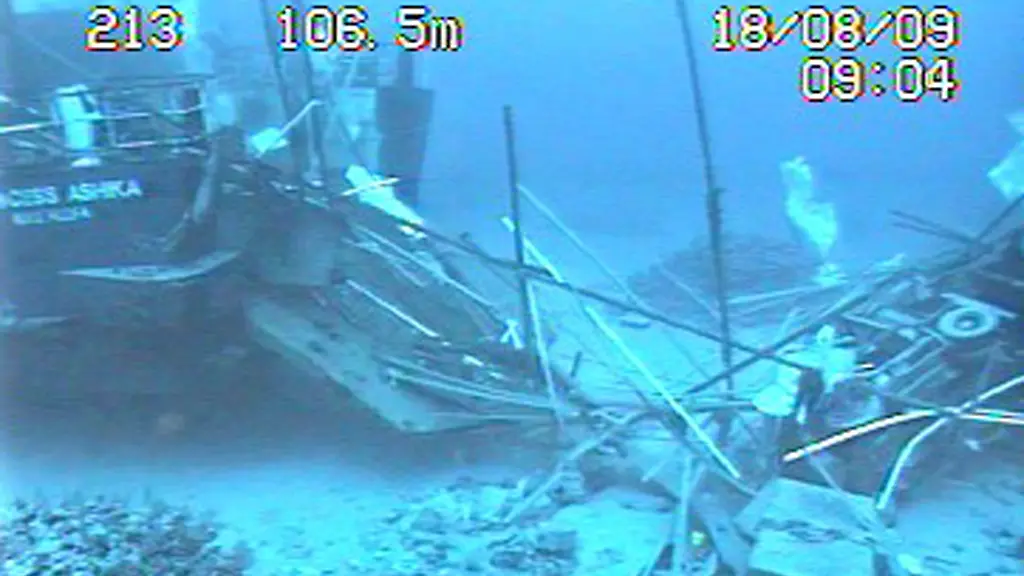 Tonga-Ferry-Sinks-TON102-jpg2144432838486727109