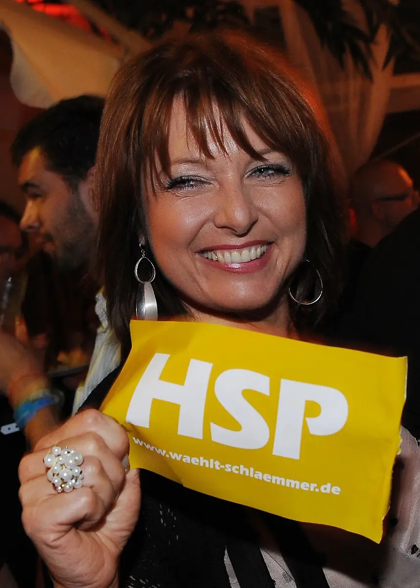 2lw22210-jpg5043021384223832784