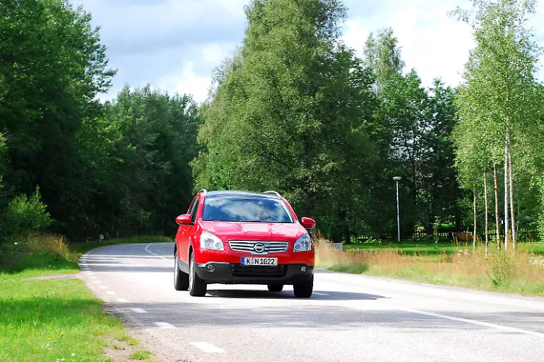 Nissan-Qashqai-2