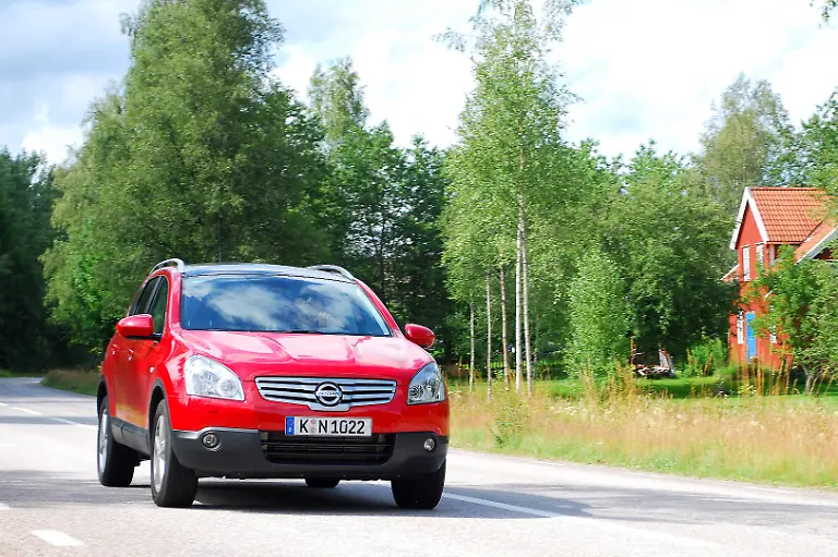 28-Nissan-Qashqai-2-21-07-2009-15-19-37