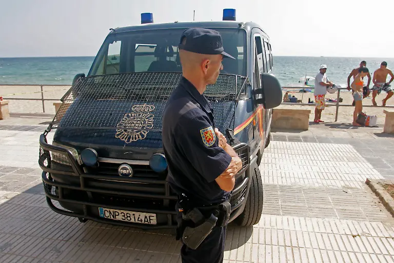 DCF01-SPAIN-BOMB-0809-11-JPG7851973586782780611