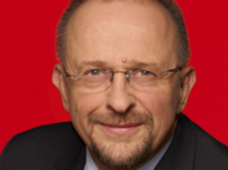"Den Abgeordneten muss mehr Zeit gegeben werden", sagt Axel Schäfer von der SPD.