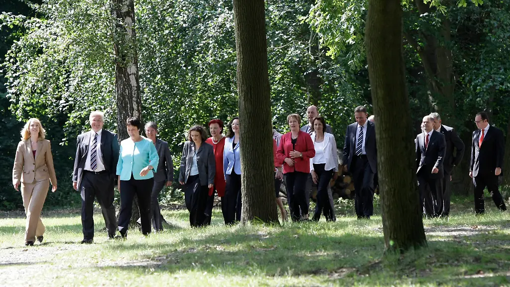 DEU-WAHL-SPD-Team-Steinmeier-KNO103-jpg4336373476724060326