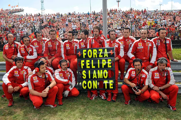 Hungary-Auto-Racing-F1-GP-BRO108-jpg2191928086306567569