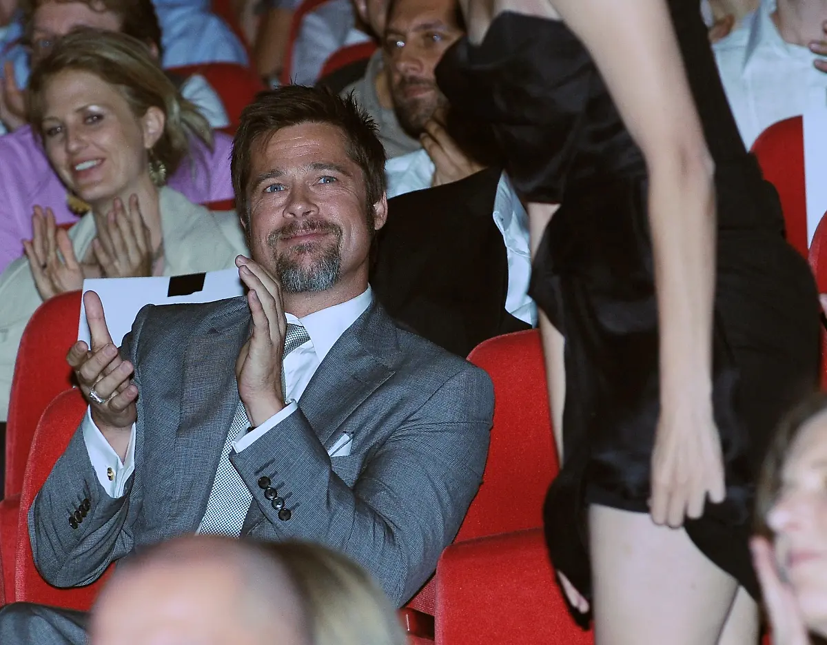 2lir0254-jpg4931657246908709821