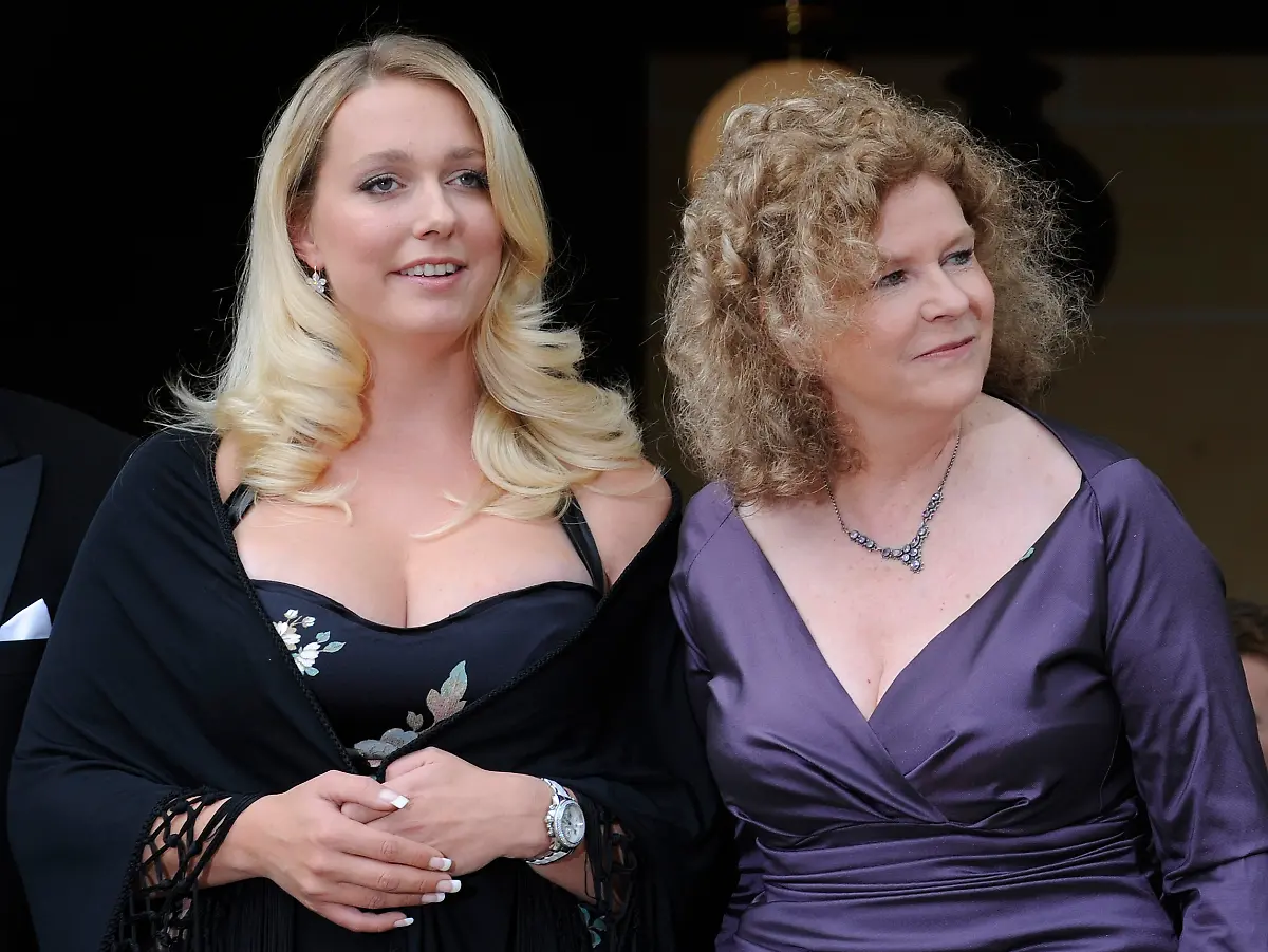 DEU-Oper-Bayreuth-CBA123-jpg8473732135408058019