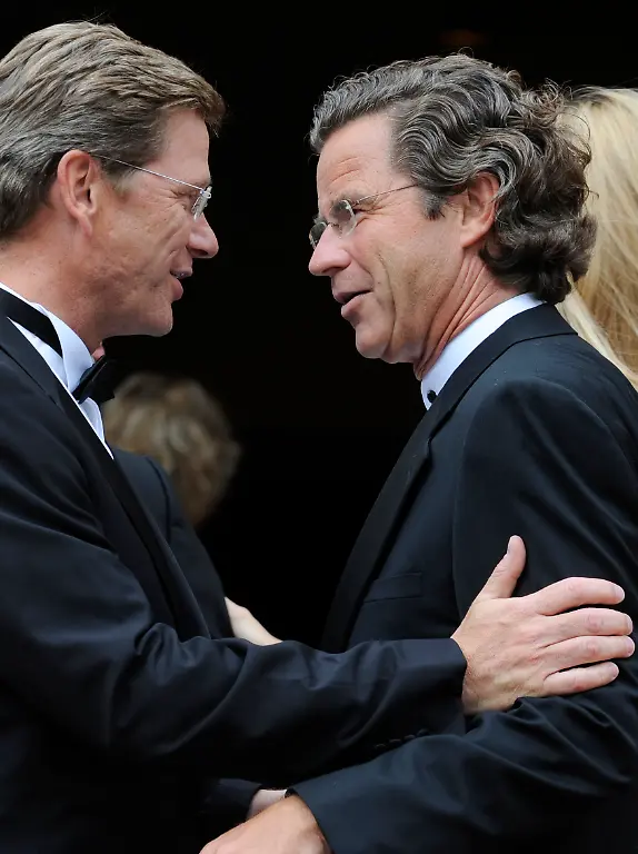 DEU-Oper-Bayreuth-CBA119-jpg5430533635667075175