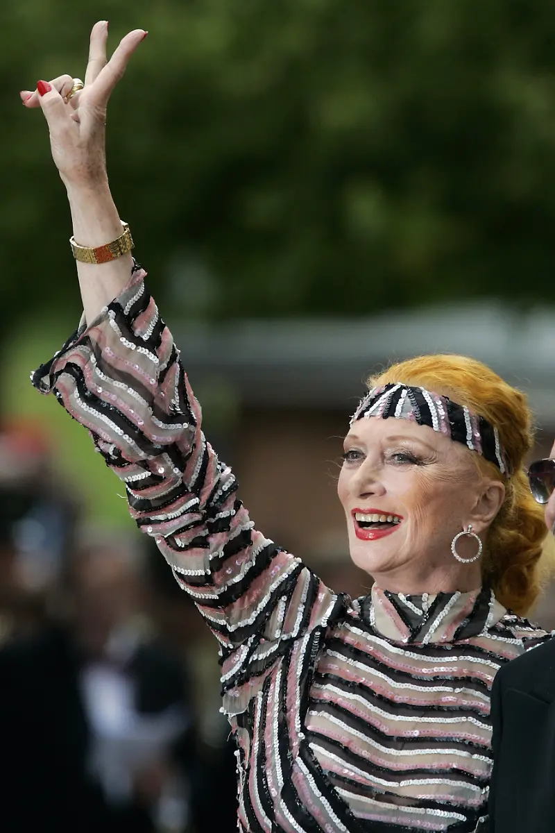 2lgi1834-jpg8562432391392098482