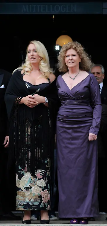 DEU-Oper-Bayreuth-CBA125-jpg7692262843379542303