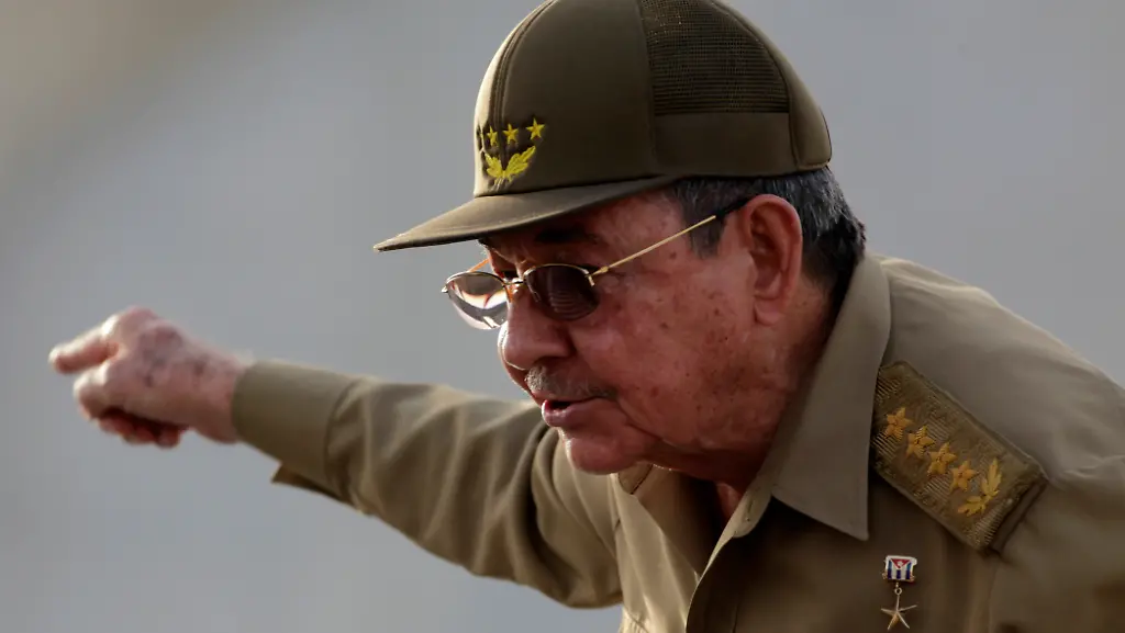 Cuba-Anniversary-XJG103-jpg8241732090357984819