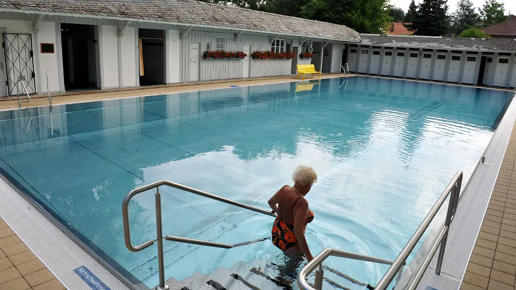 2laz1735-jpg7531269395251686445