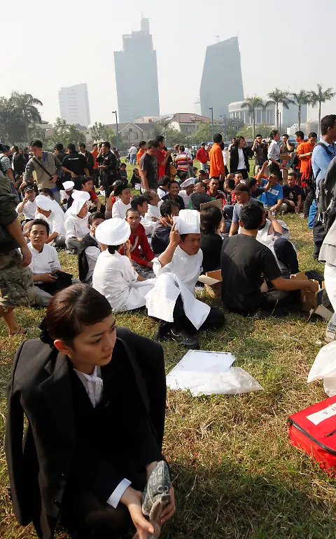 JAK16-INDONESIA-EXPLOSIONS-0717-11-JPG8978124411285310338