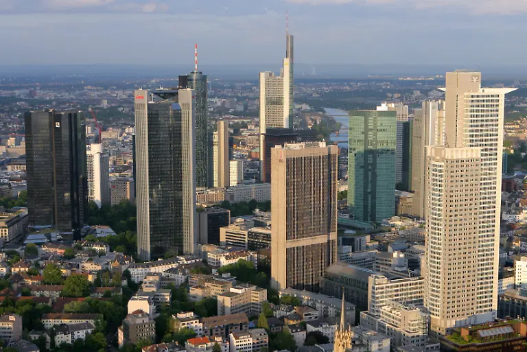 b-skyline-frankfurt