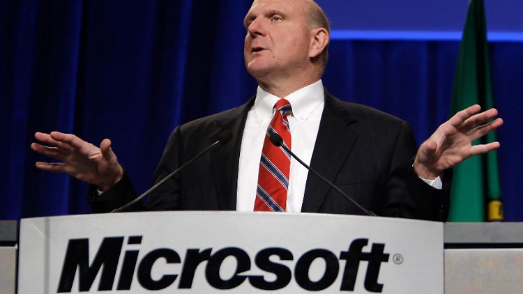 Microsoft-Chef Steve Ballmer muss immer wieder auf Google-Attacken reagieren.