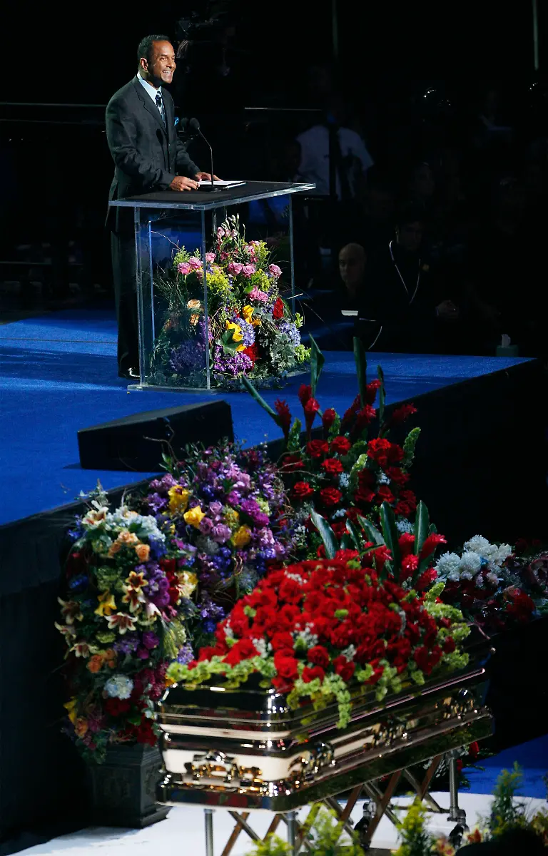 APTOPIX-Michael-Jackson-NYMJ521-jpg1710609648213058119