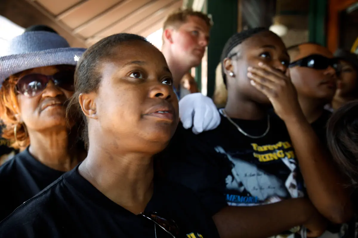 Michael-Jackson-Memorial-CATS113-jpg4449787552045862138