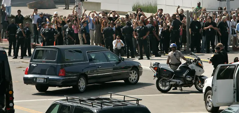 APTOPIX-Michael-Jackson-Memorial-CATS910-jpg2459637457352530979