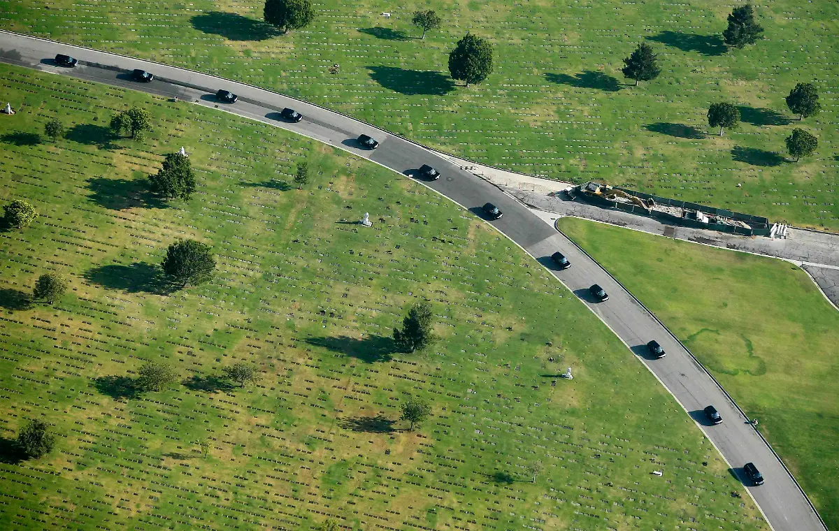 MJM006-PEOPLE-JACKSON-0707-11-JPG708218383780949258